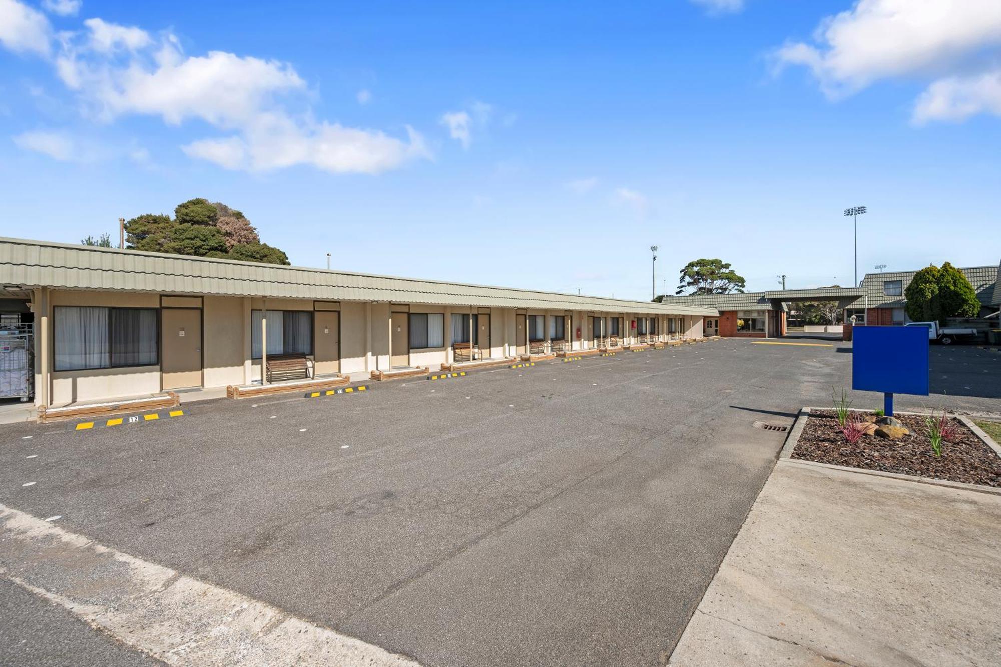 Comfort Inn 3*