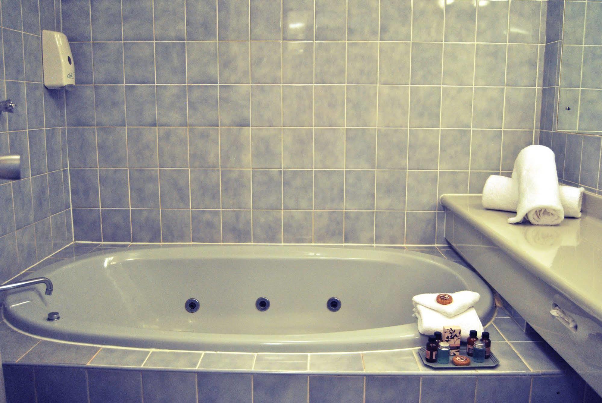 Comfort Inn 3*